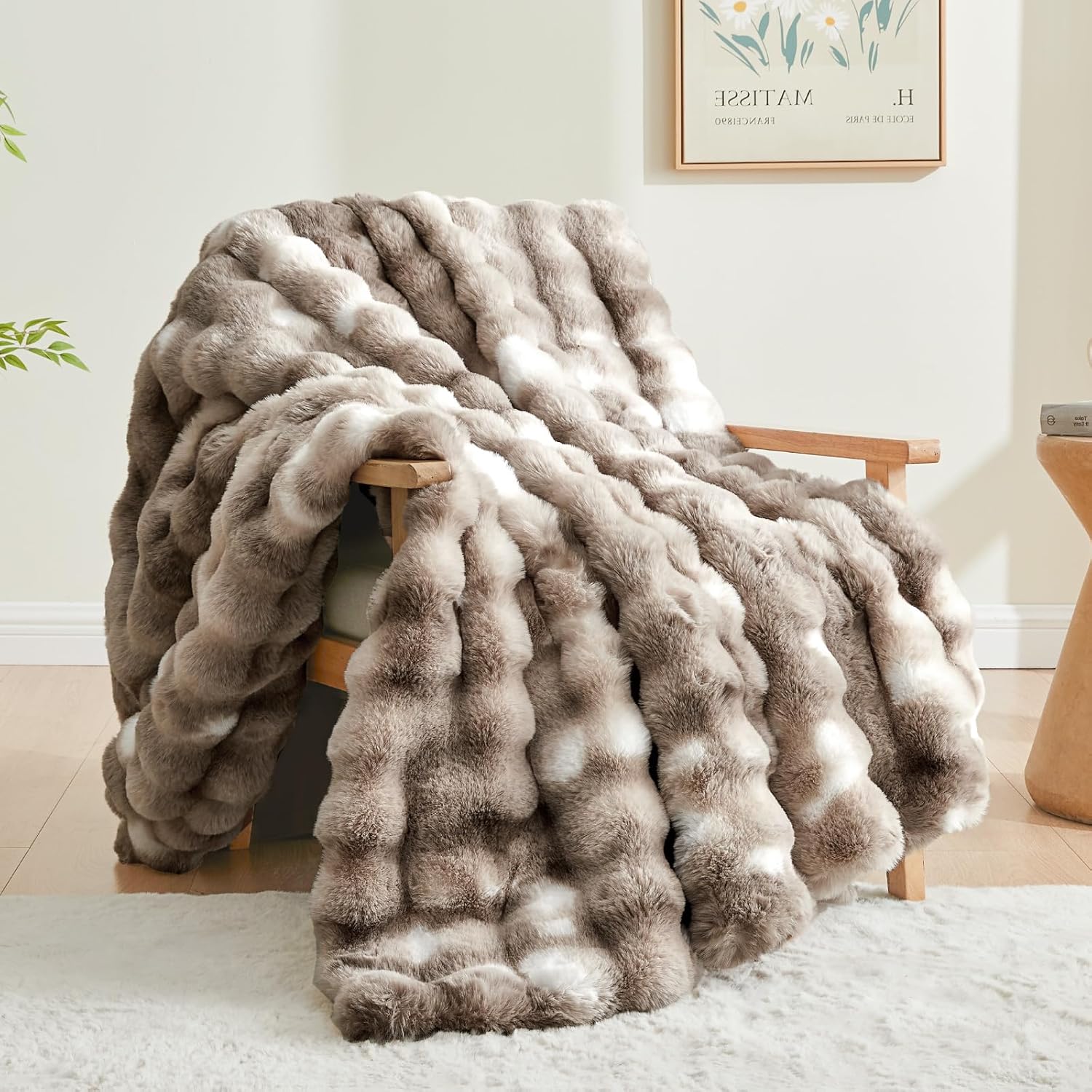 Tie-dye Taupe Faux Fur Throw Blanket for Couch, Decorative Tie-Dye Taupe Plush Bubble Blanket - Super Soft & Cozy Fluffy Faux Rabbit Fur Blanket for Women Gift, 50x60 Inches