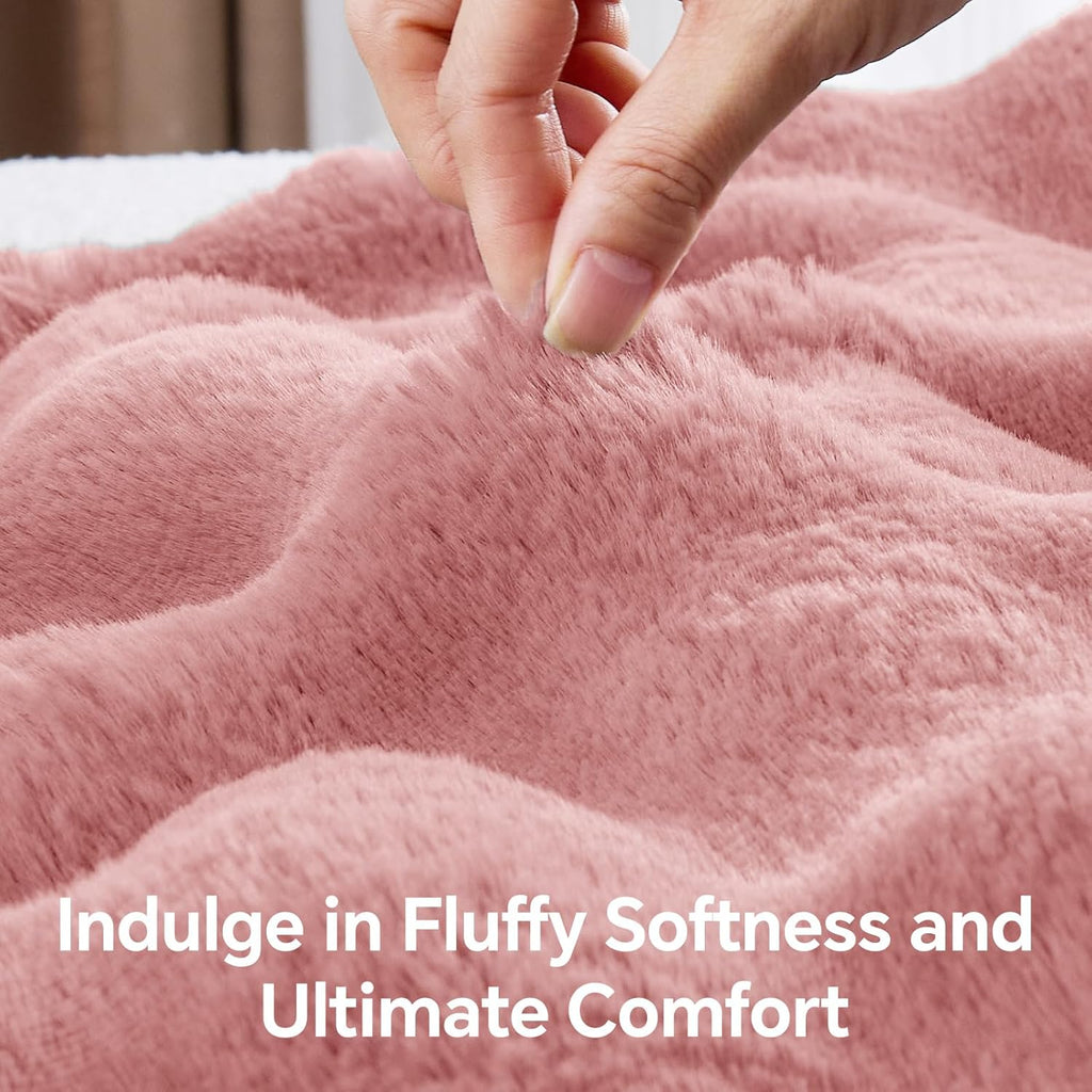 Pink Faux Fur Throw Blanket, Soft Cozy Plush Purple Bubble Blanket for Couch Sofa Bedroom Living Room Decor - 870GSM Thick Warm Fuzzy Fluffy Faux Rabbit Fur Blanket for Women Gift, 50x60 Inches