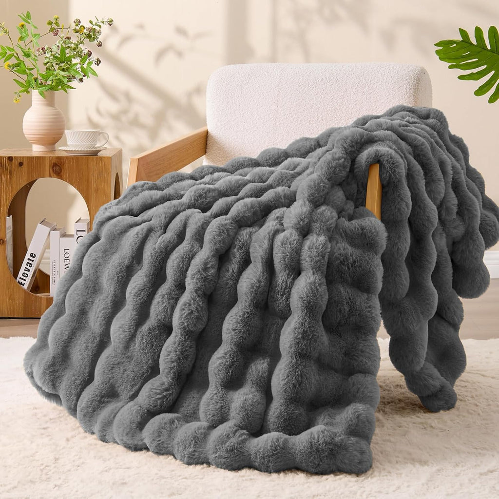 Gray Faux Fur Cream Throw Blanket, Soft Cozy Plush Bubble Blanket for Couch Sofa Bedroom Living Room Decor - 870GSM Thick Warm Fuzzy Fluffy Faux Rabbit Fur Blanket for Women Gift, 50x60 Inches