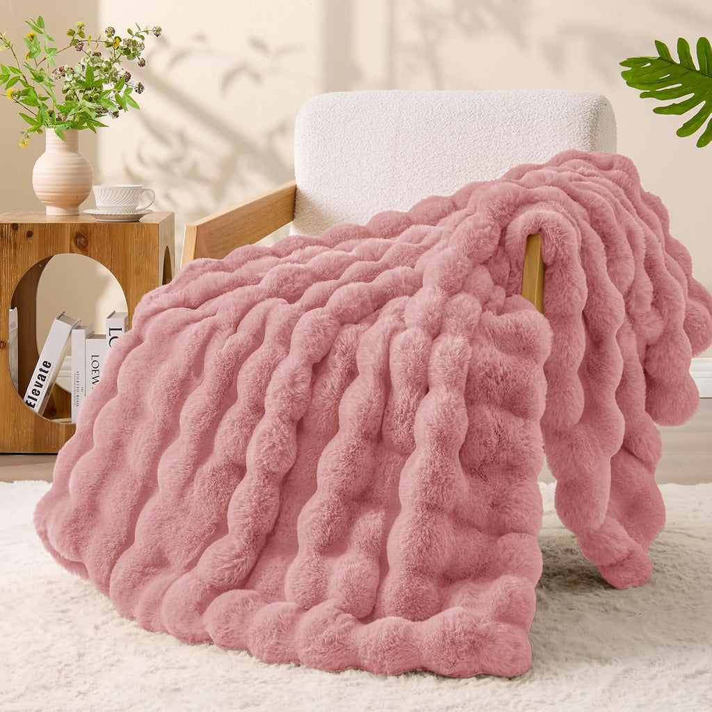 Pink Faux Fur Throw Blanket, Soft Cozy Plush Purple Bubble Blanket for Couch Sofa Bedroom Living Room Decor - 870GSM Thick Warm Fuzzy Fluffy Faux Rabbit Fur Blanket for Women Gift, 50x60 Inches
